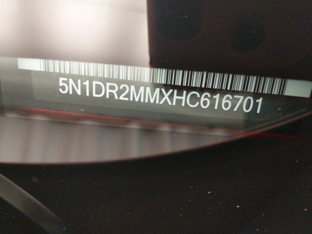 2017 Nissan Pathfinder - VIN Plate