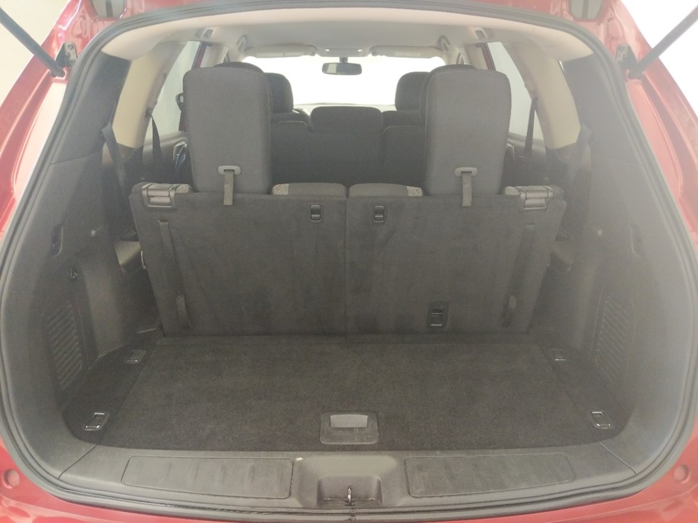 2017 Nissan Pathfinder - Trunk