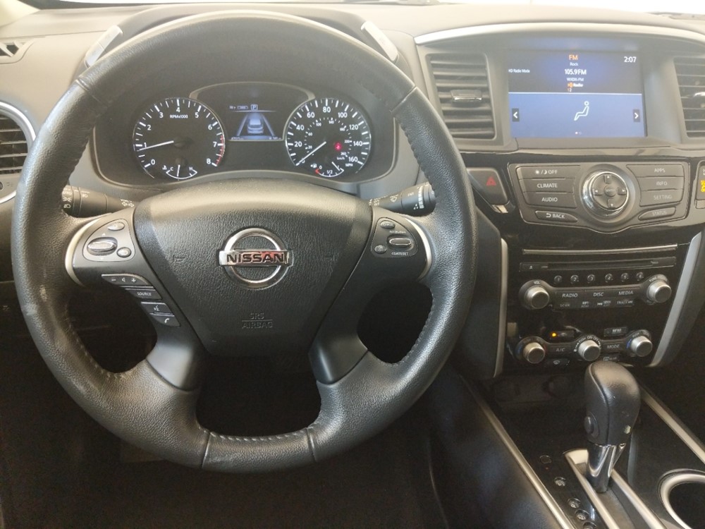 2017 Nissan Pathfinder - Driver Dash