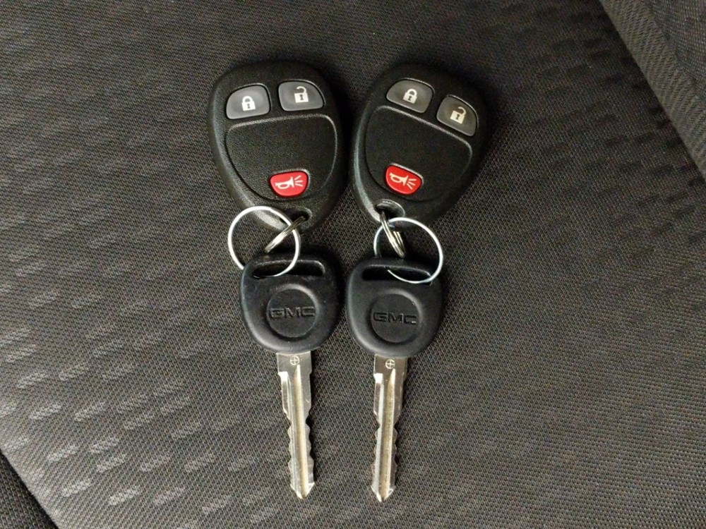 2015 GMC Acadia - Keys