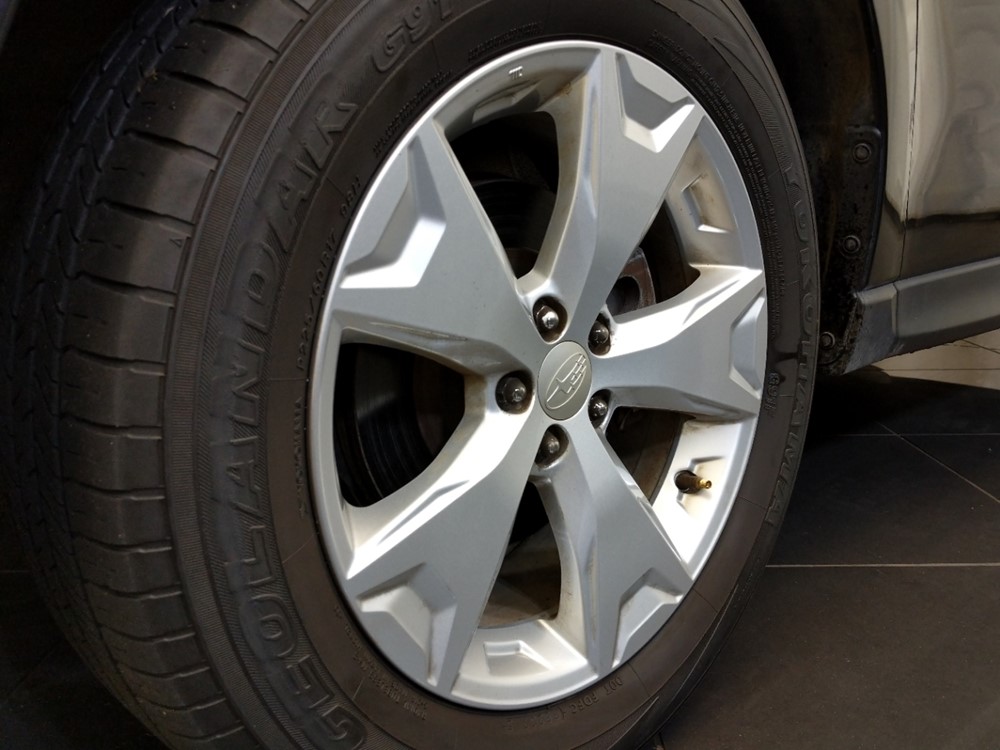 2015 Subaru Forester - Wheel