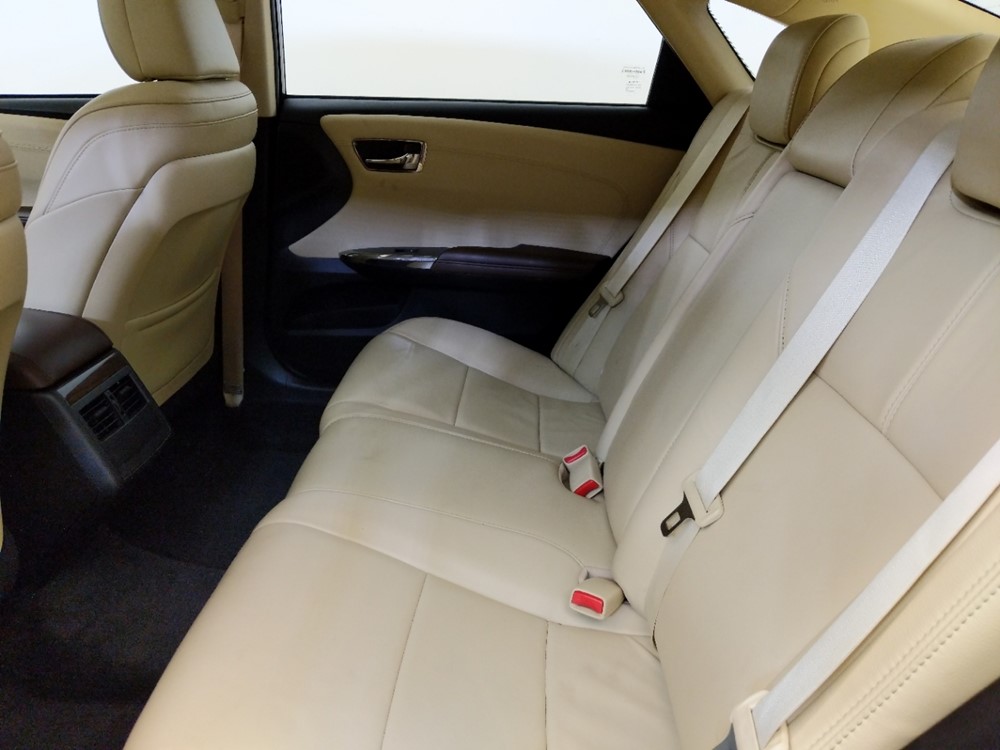 2015 Toyota Avalon - Driver Rear Seat