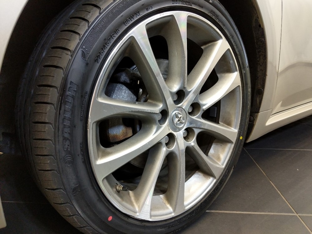 2015 Toyota Avalon - Wheel