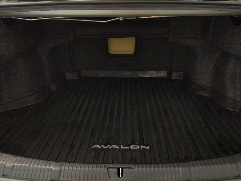 2015 Toyota Avalon - Trunk