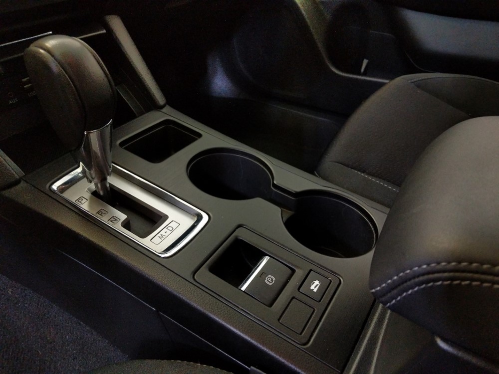 2015 Subaru Legacy - Center Console/Cup Holders