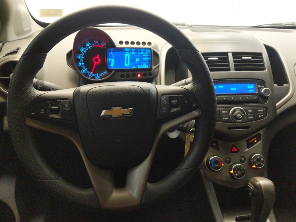 2015 Chevrolet Sonic - Driver Dash