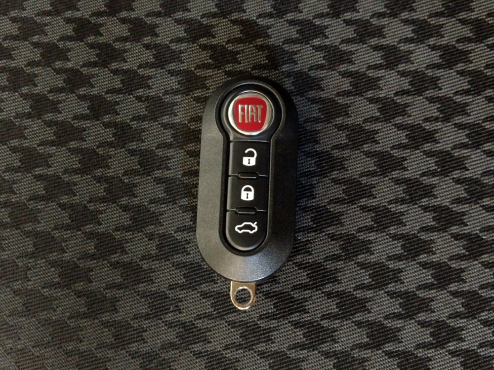 2016 FIAT 500 - Keys