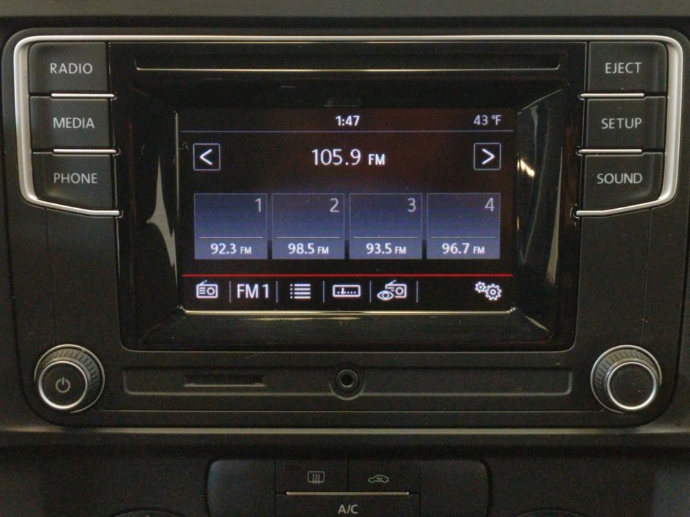 2017 Volkswagen Jetta - Stereo Package