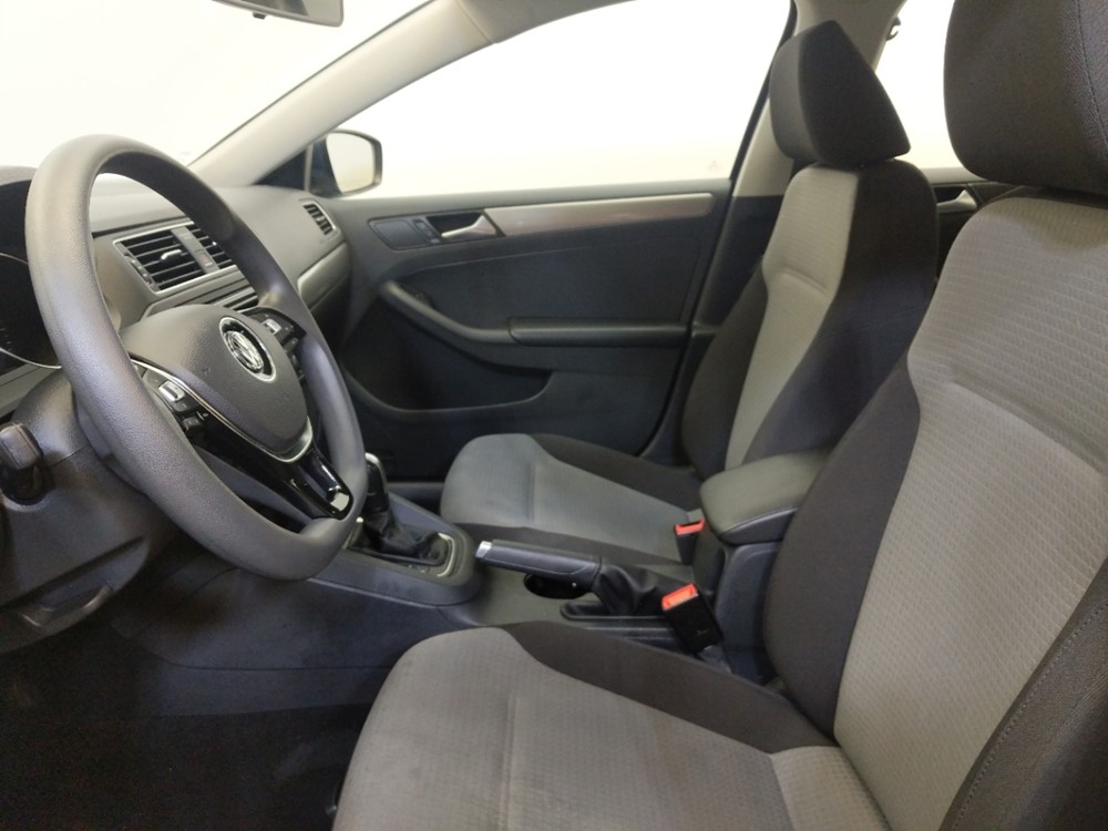2017 Volkswagen Jetta - Driver Front Seat