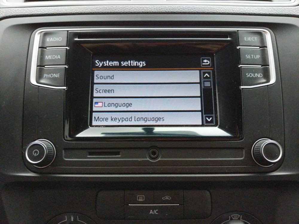 2017 Volkswagen Jetta - Stereo Package