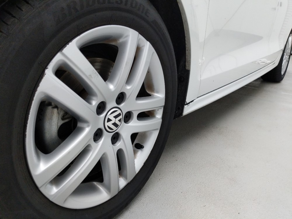 2017 Volkswagen Jetta - Wheel
