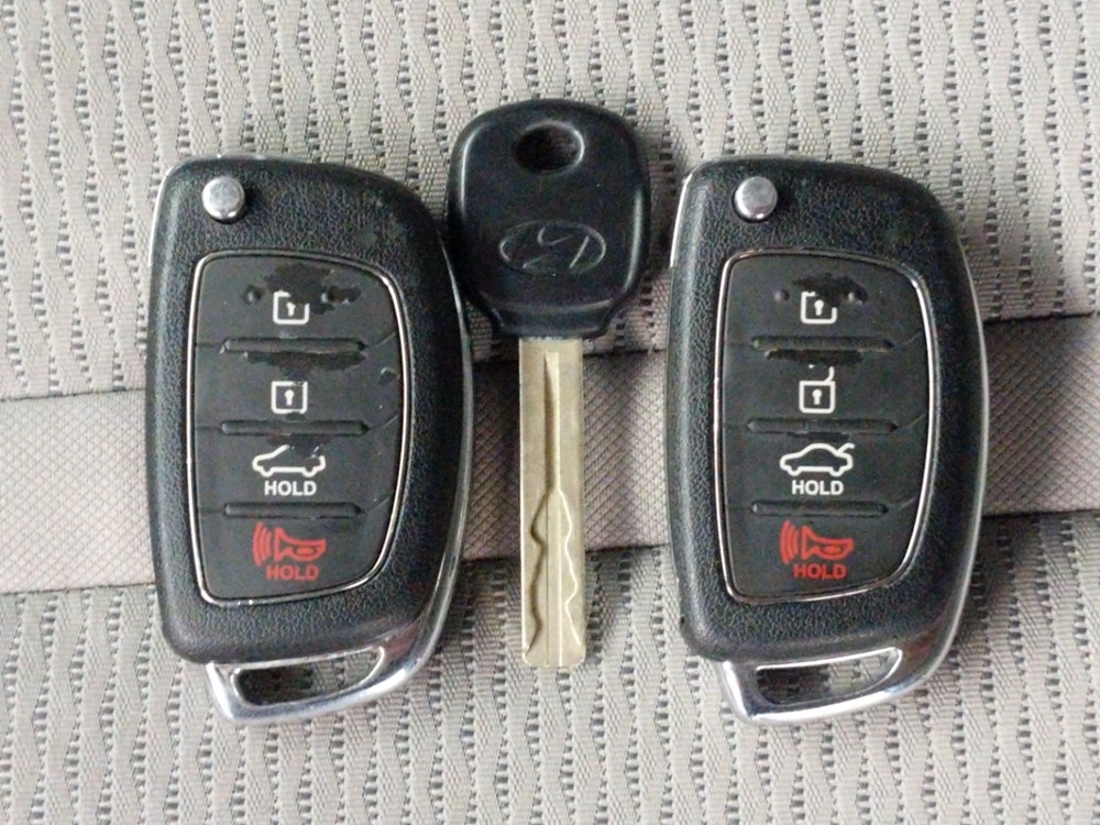 2017 Hyundai Sonata - Keys