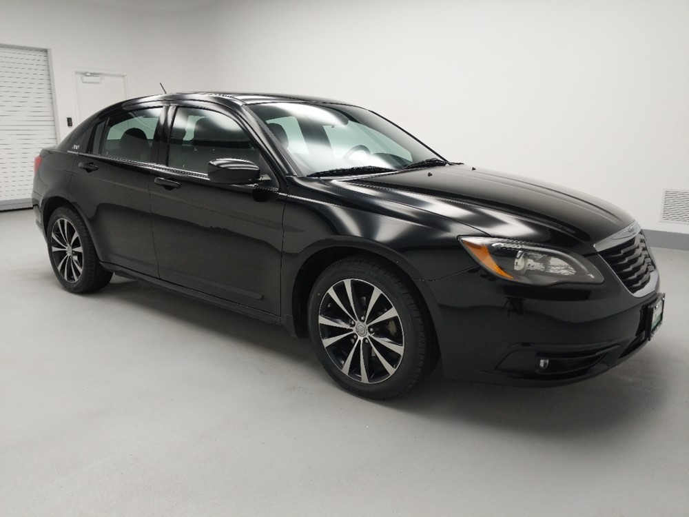 2014 Chrysler 200 - Passenger Front Side