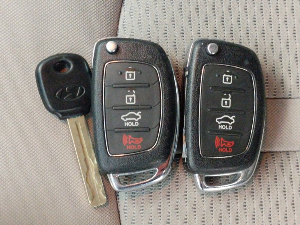 2017 Hyundai Sonata - Keys