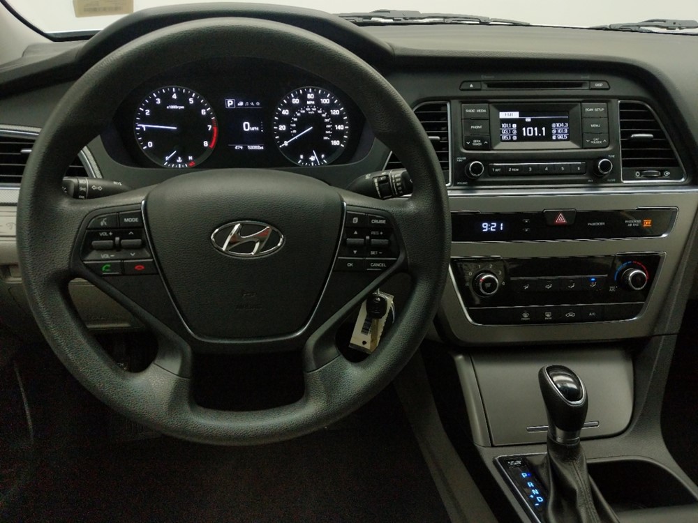 2017 Hyundai Sonata - Driver Dash