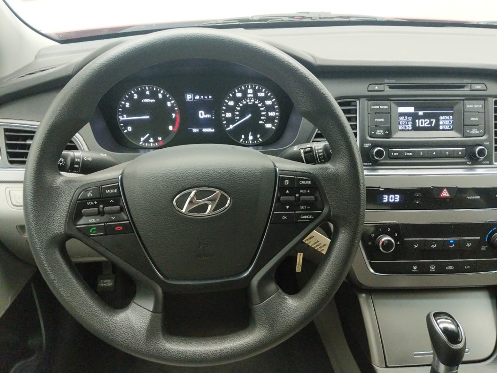2017 Hyundai Sonata - Driver Dash