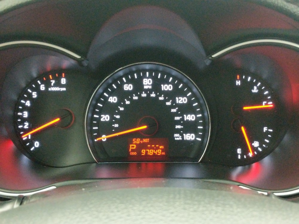 2014 Kia Sorento - Odometer Close Up