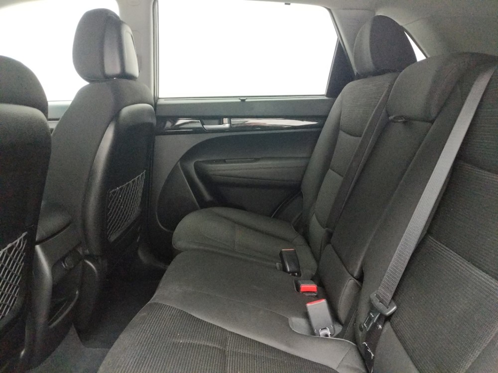 2014 Kia Sorento - Driver Rear Seat