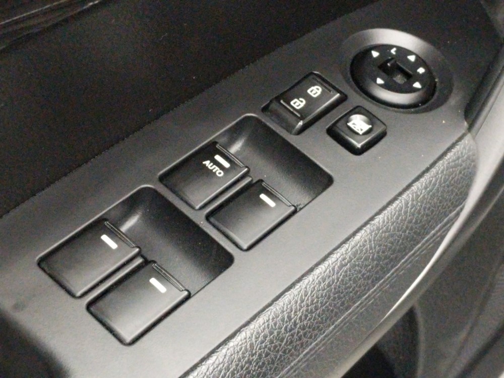 2014 Kia Sorento - Driver Power Windows/Lock Control