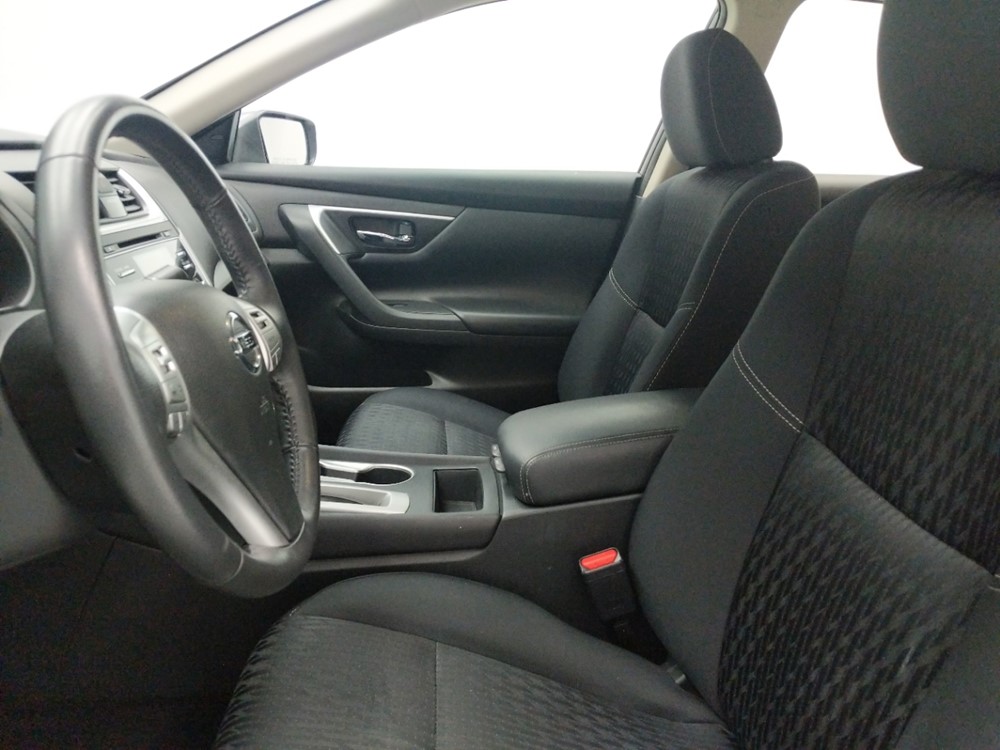 2017 Nissan Altima - Driver Front Seat