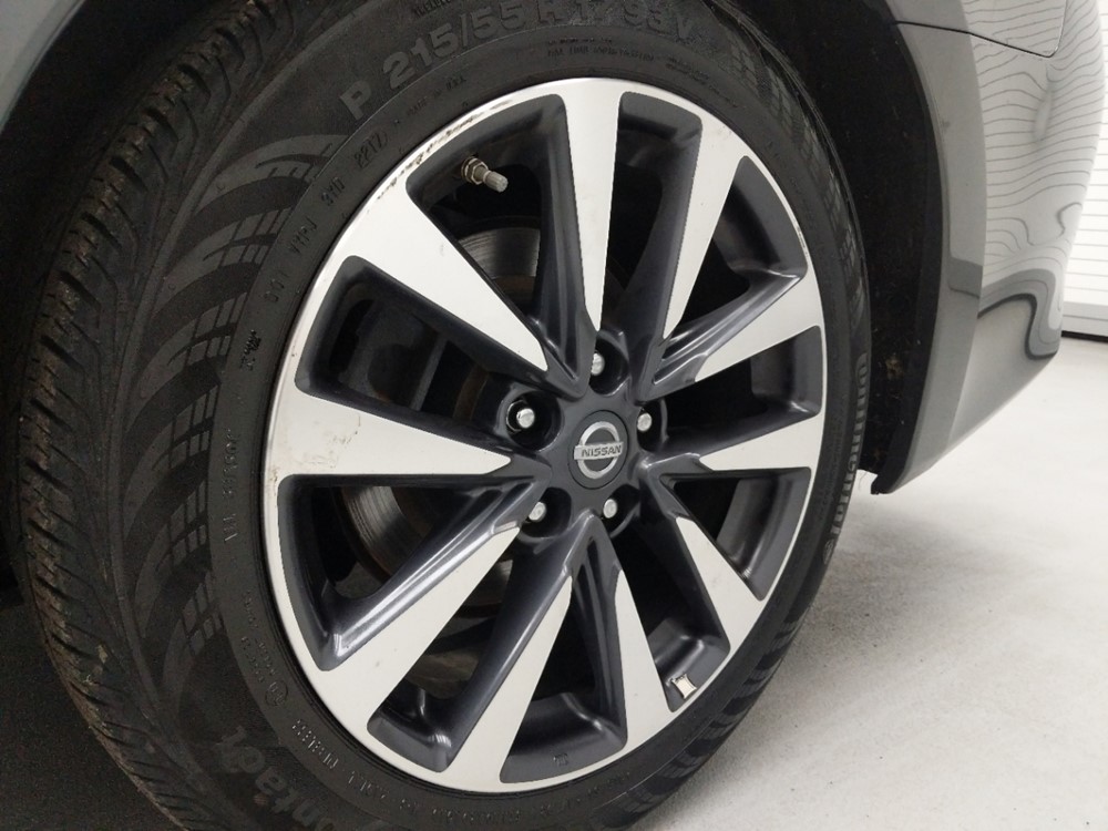 2017 Nissan Altima - Wheel