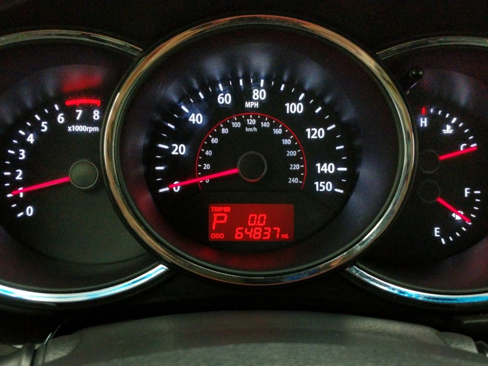 2013 Kia Sorento - Odometer Close Up