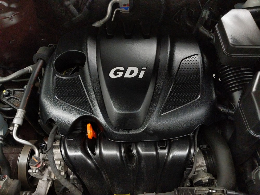 2013 Kia Sorento - Engine