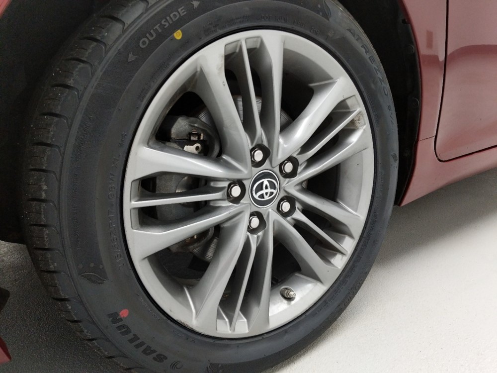 2016 Toyota Camry - Wheel