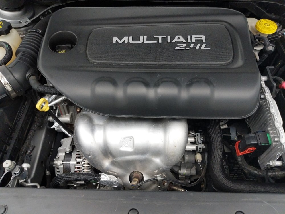 2017 Chrysler 200 - Engine