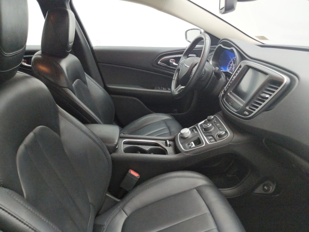 2017 Chrysler 200 - Passenger Front Seat