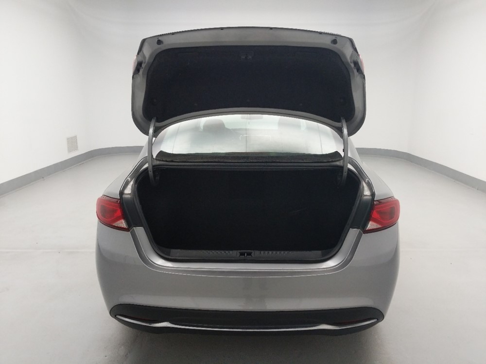 2017 Chrysler 200 - Trunk
